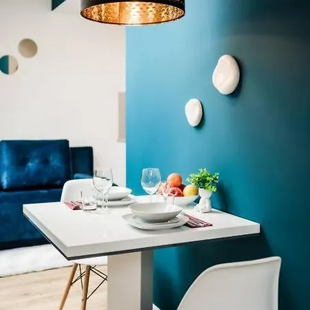 Family Flat With Foosball & Netflix In Old Town Apartamento *