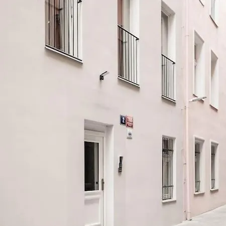Family Flat With Foosball & Netflix In Old Town